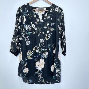A Pea in The Pod Black Floral Popover Blouse Career Office Casual Size M NWT